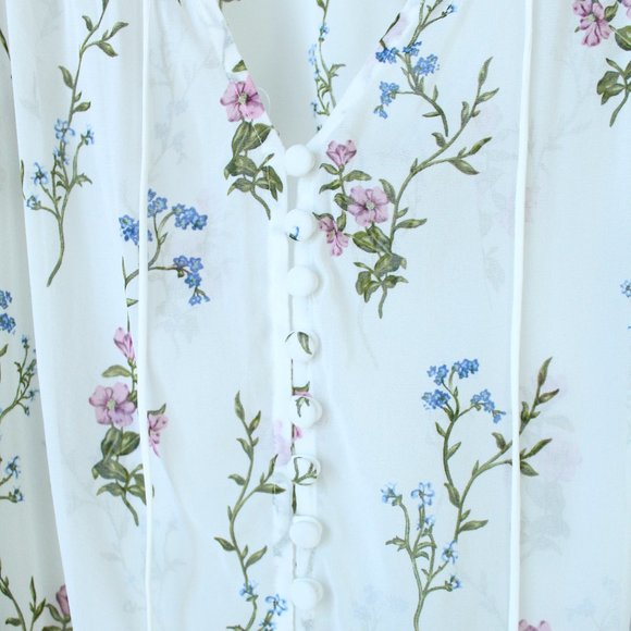 For Love and Lemons floral v-neck blouse with butt - Picture 3 of 3